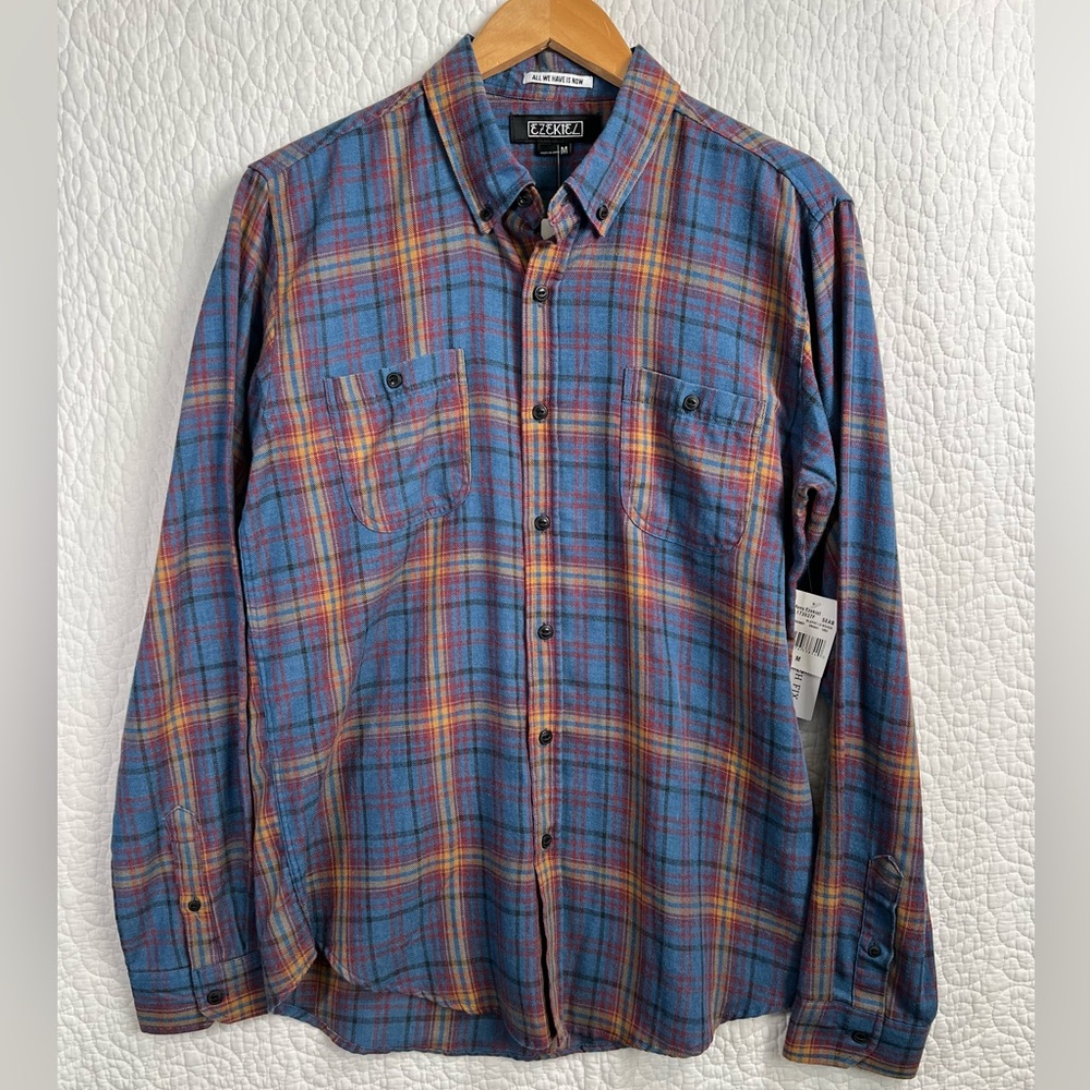 Ezekiel Men’s Plaid Button Up Long Sleeve Shirt Size Medium NWT